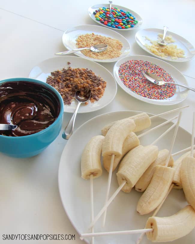 easy_chocolate_covered_bananas_ingredients