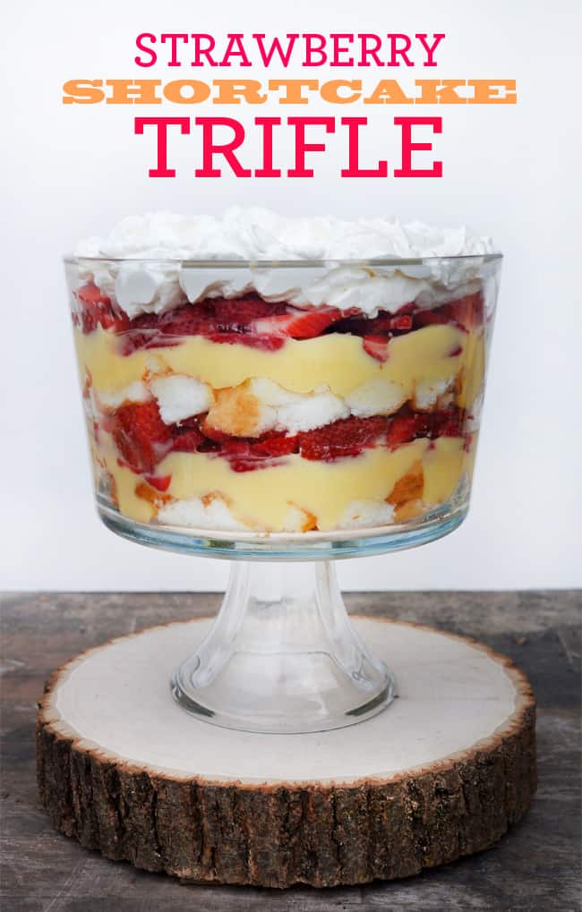 Strawberry Shortcake Trifle | Homemade Trifle Recipes 