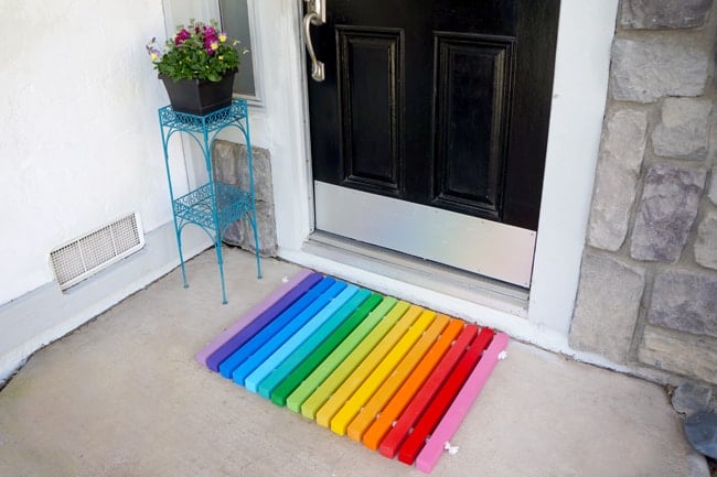 DIY Rainbow Doormat tutorial