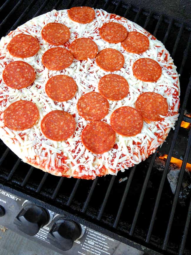 barbecue-frozen-pizza