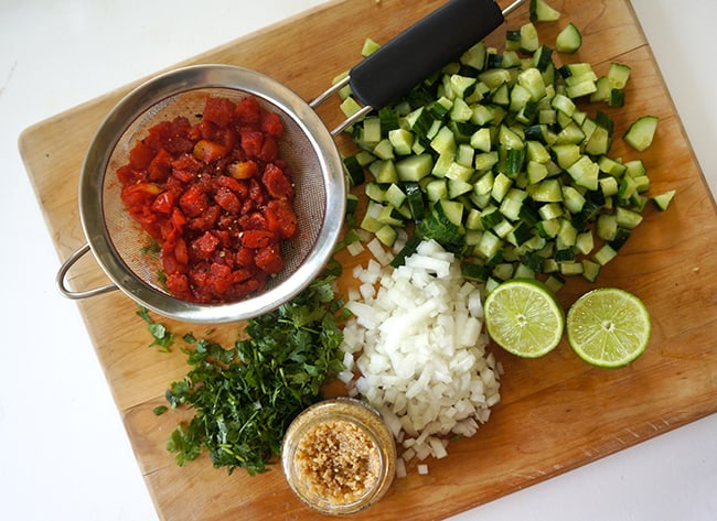cucumber-tomatoe-salad-ingredients