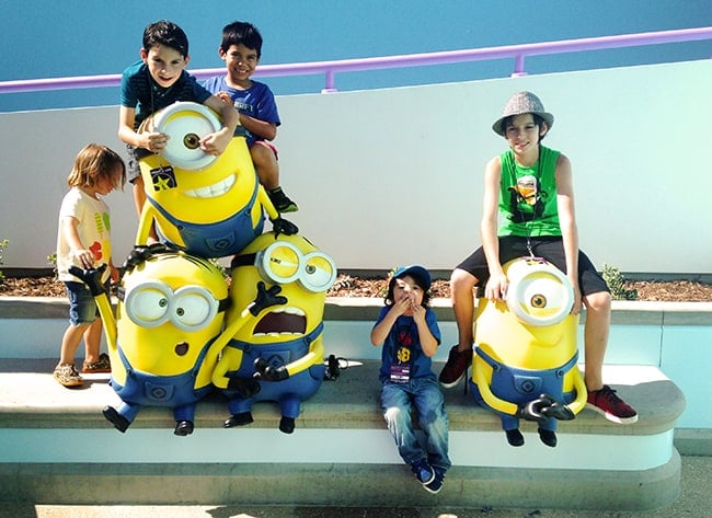 despicable-me-land-minion-universal-studios