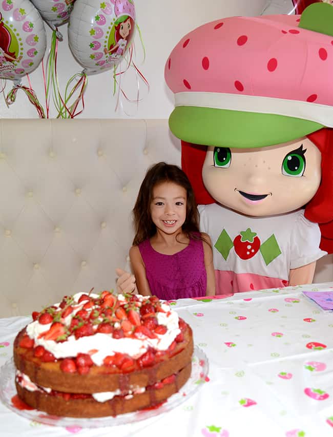 strawberry-shortcake-aubrey-anderson-emmons