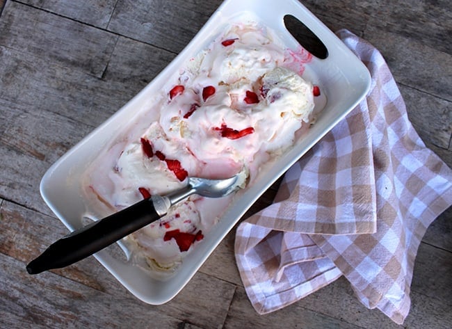 homemade-strawberry-ice-cream-recipe