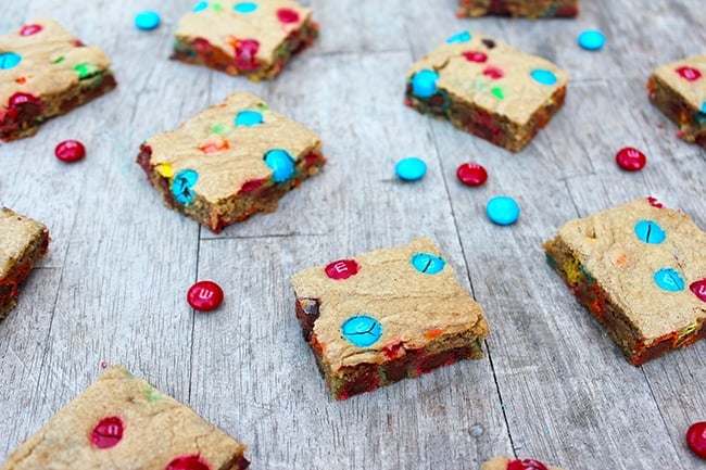 captain-america-blonde-brownies