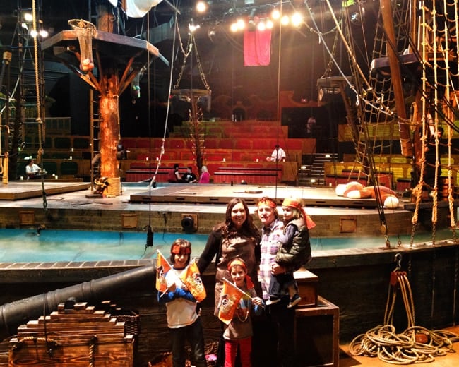 pirate-show-orange-county-dinner-theater