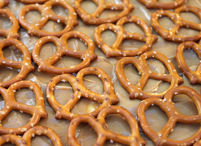 pretzel-caramel-dessert