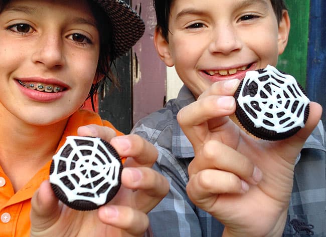 Halloween Oreo Spider Webs