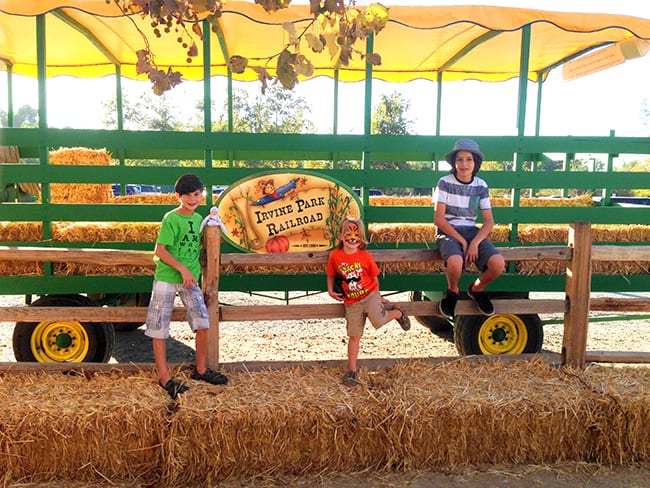 irvine-park-railroad-hay-rides