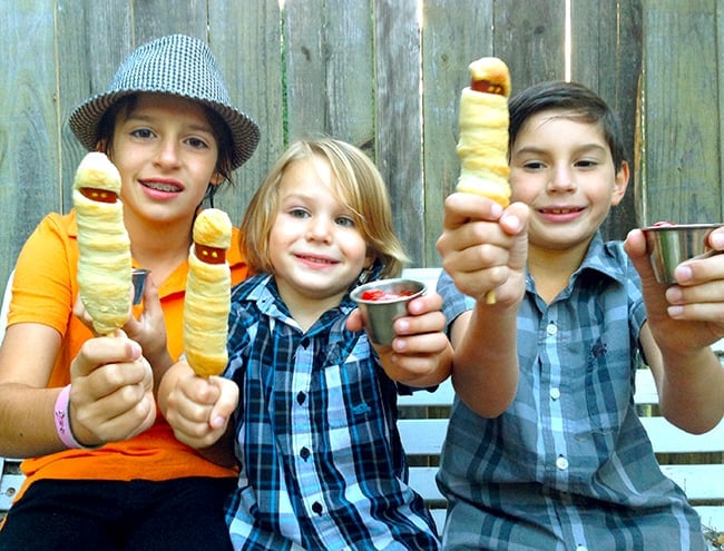 Mummy Hotdogs for Halloween Dinner