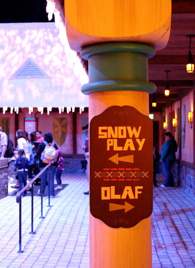 Disneyland Frozen Fun Olaf