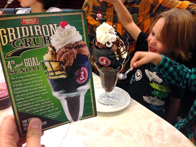 farrells-gridiron-sundae