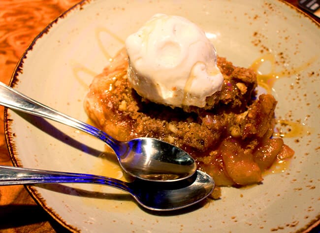 Hard Rock Cafe Apple Crisp