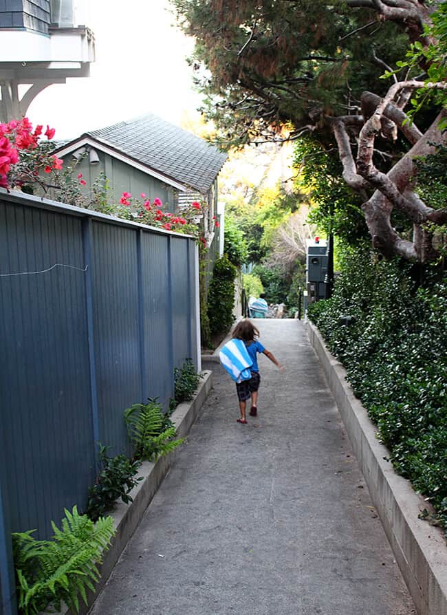 Access to Victoria Street Beach in Laguna