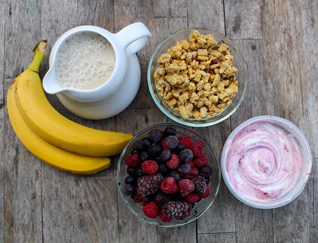 Breakfast Berry Bowl