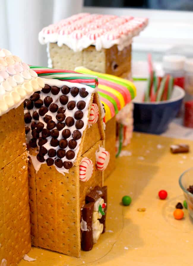 How to Build a Gingerbread House