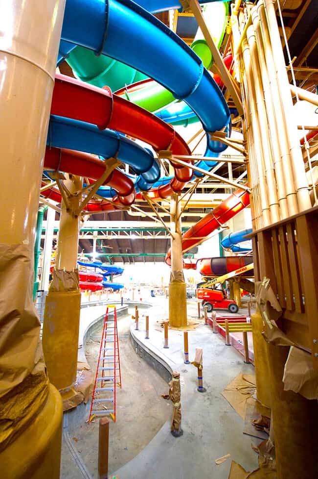 A look inside the 105,000 square foot water park at Great Wolf Lodge