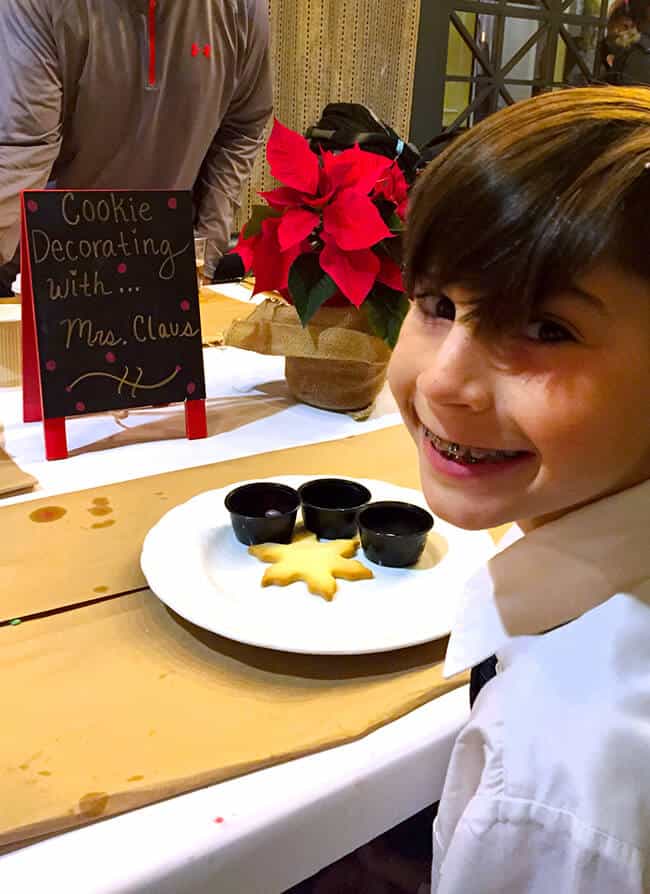 Cookie Decorating at the Four Seasons