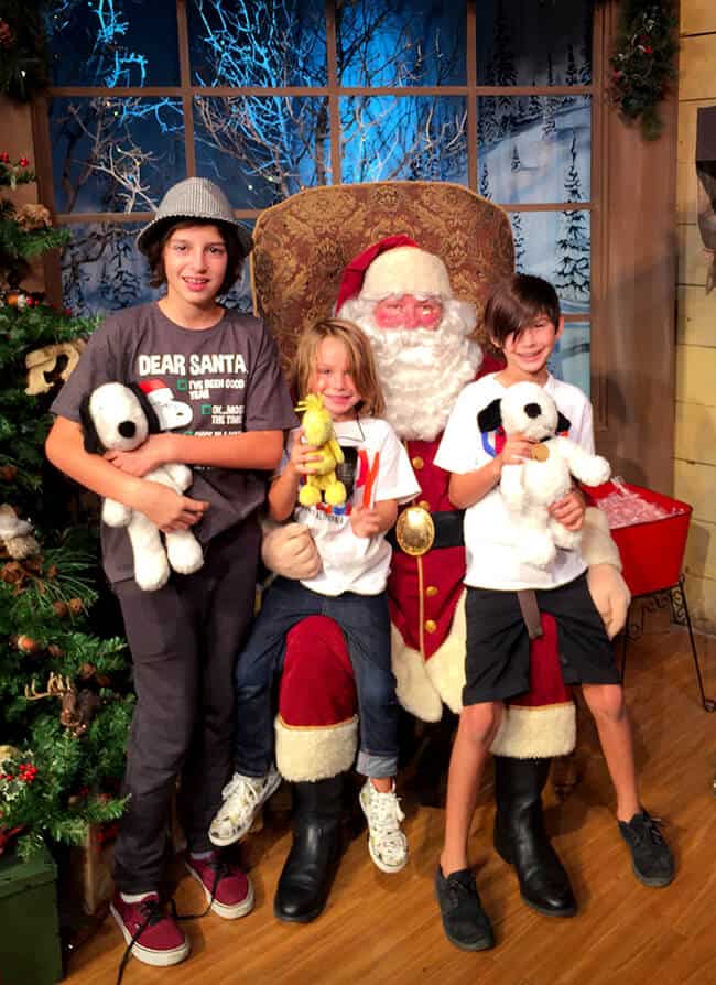 Popsicle Blog Visits Santa at Knott's Berry Farm