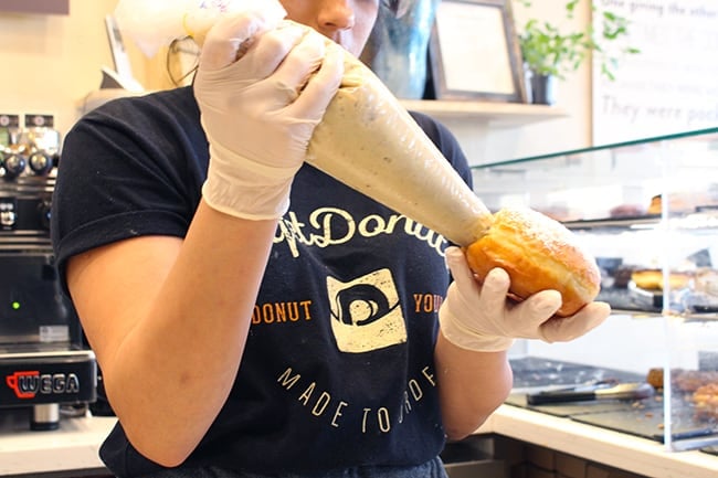 Filling Donuts with Vanilla Creme