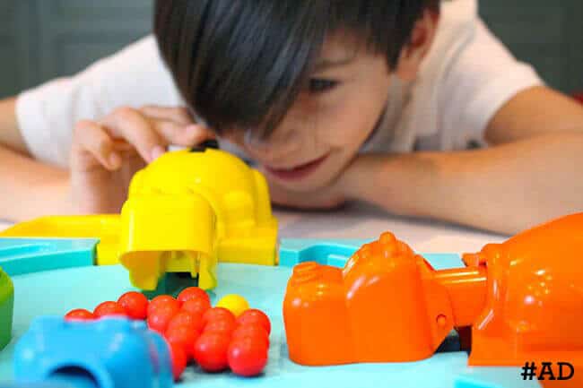 Playing-Hungry-Hungry-Hippos #ad