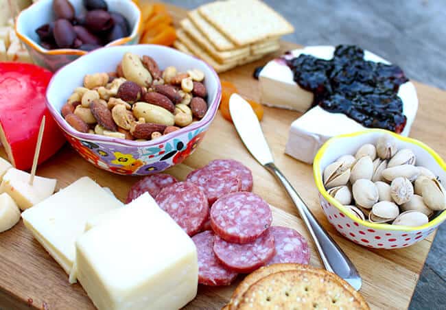 How to Make A Nice Cheese Tray