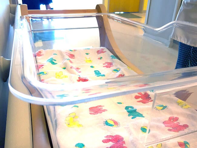 kaiser_hospital_baby_delivery_bed