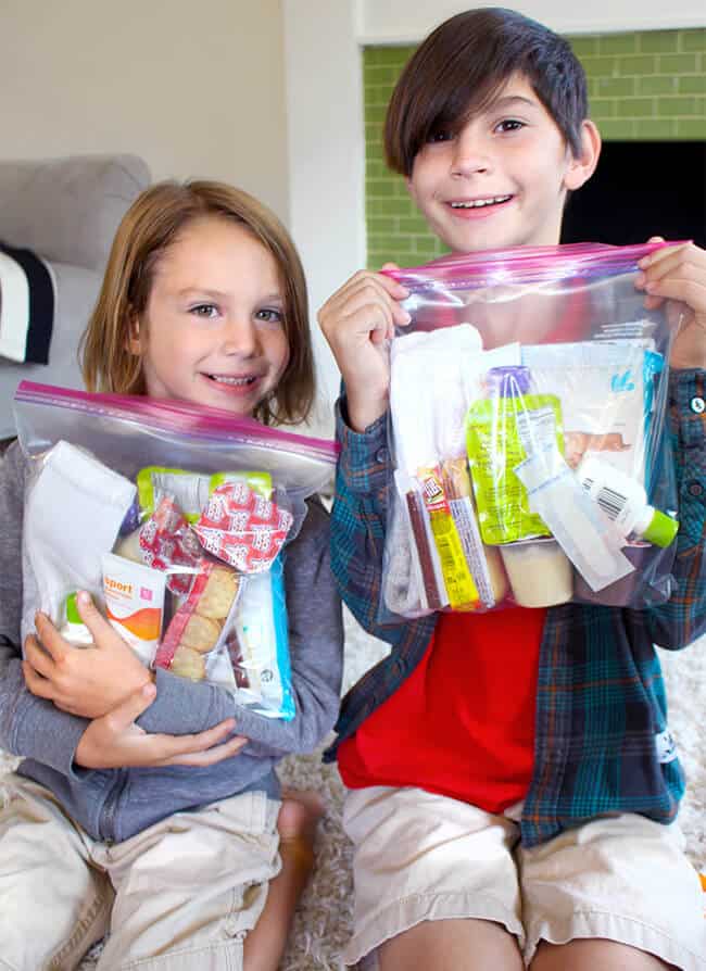 kids-making-care-kits-for-the-homeless