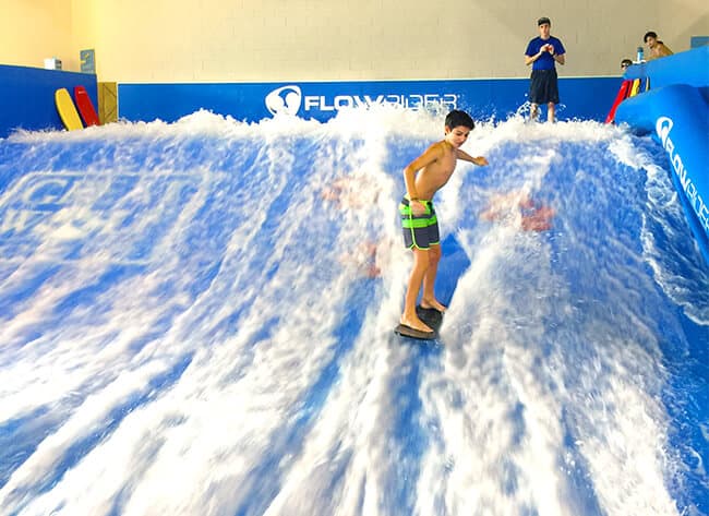 flowrider_wakeboarding_great_wolf_lodge