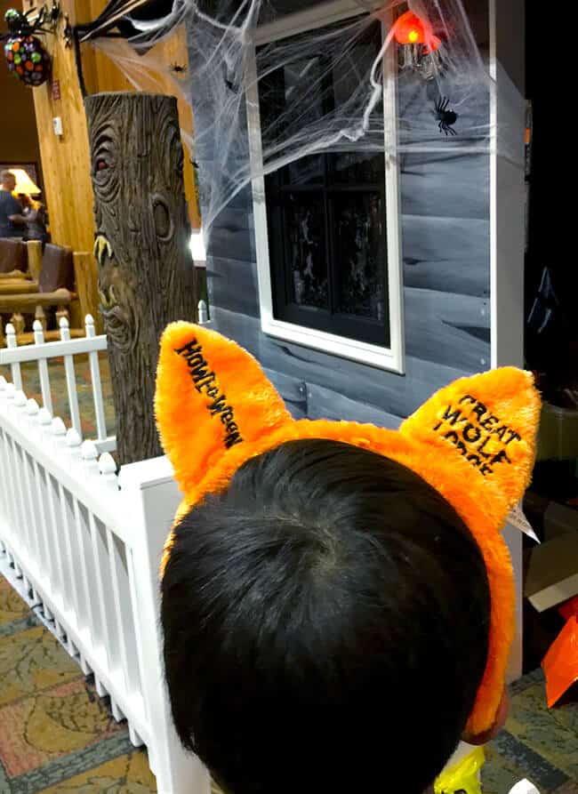 great_wolf_lodge_halloween_ears