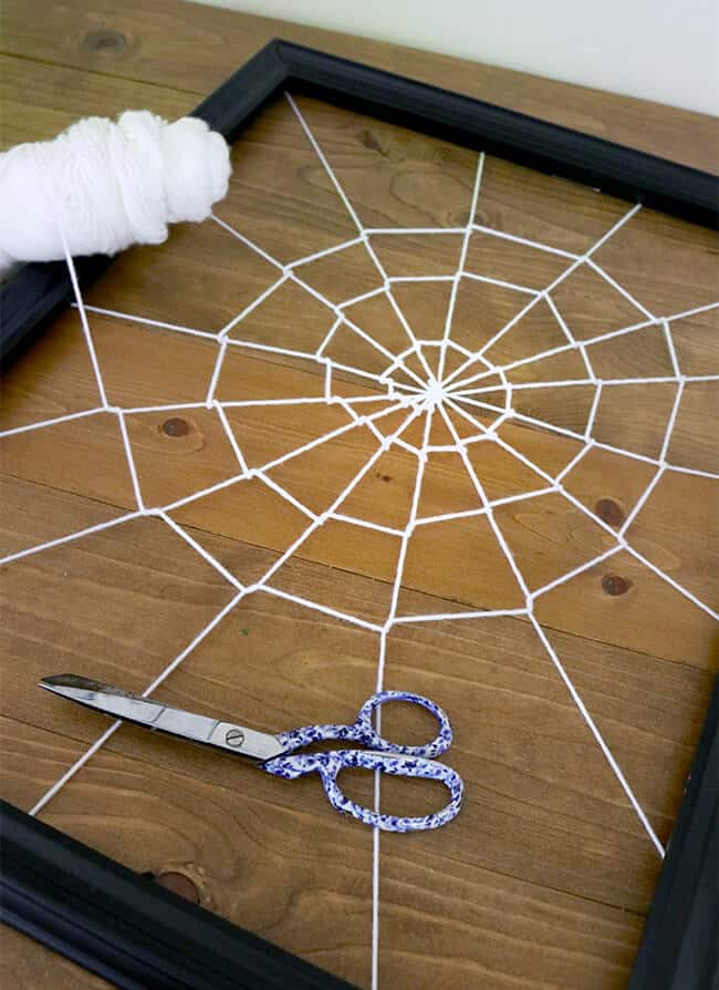 How to Make a Spiderweb Frame for Halloween