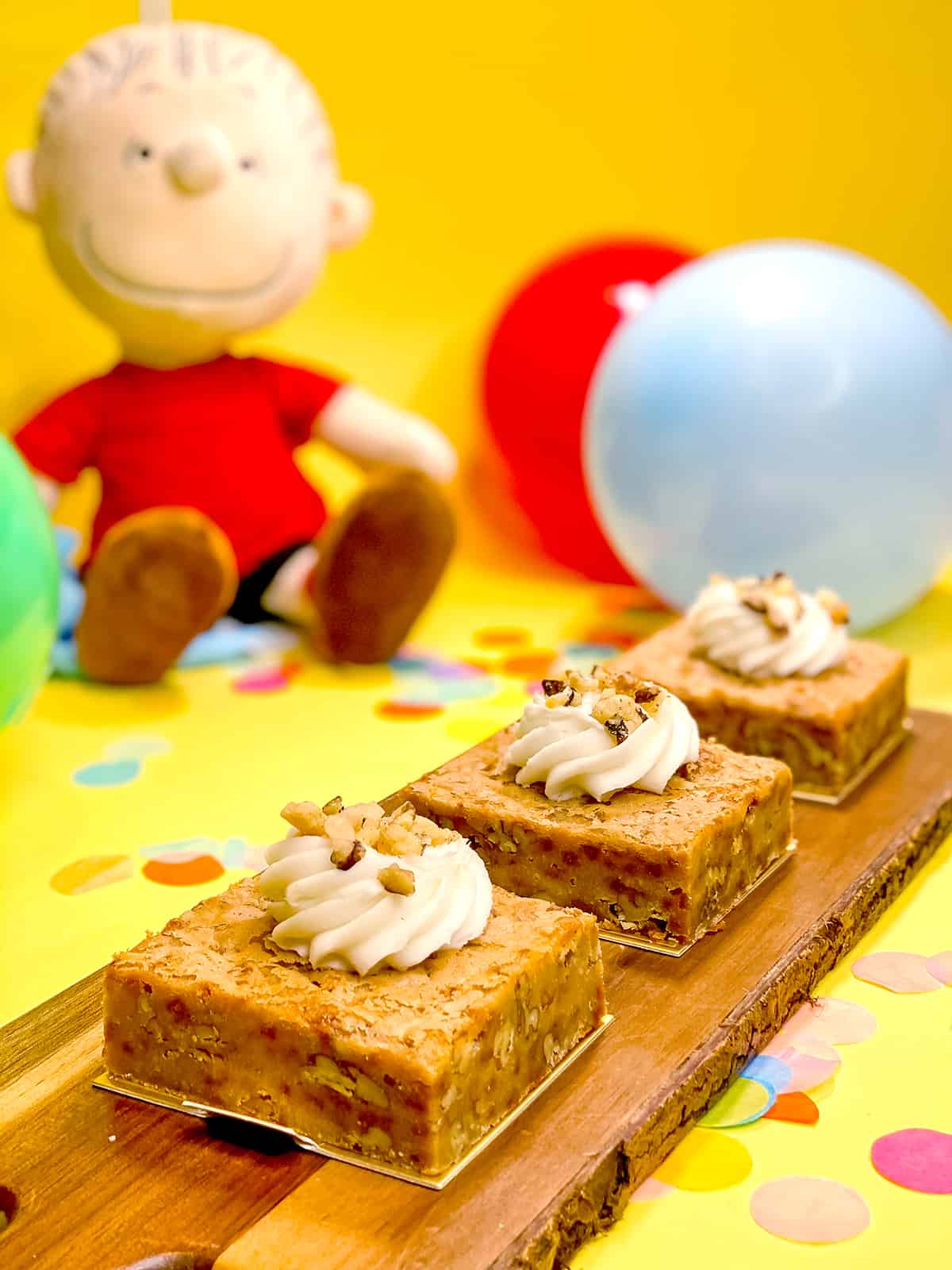 Knott's Berry Farm PEANUTS Celebration Food (2023) Popsicle Blog